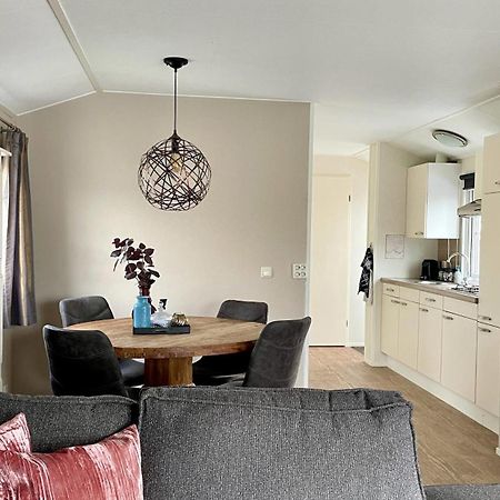 Chalet Makkum C99B Met Prive Gelegen Tuin Aan Het Water Екстериор снимка
