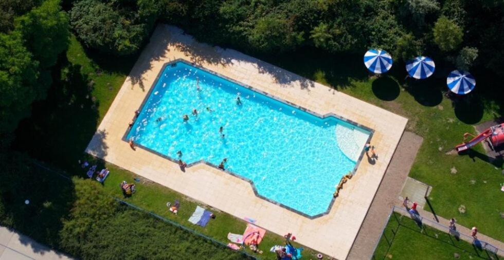 Chalet Makkum C99B Met Prive Gelegen Tuin Aan Het Water Екстериор снимка