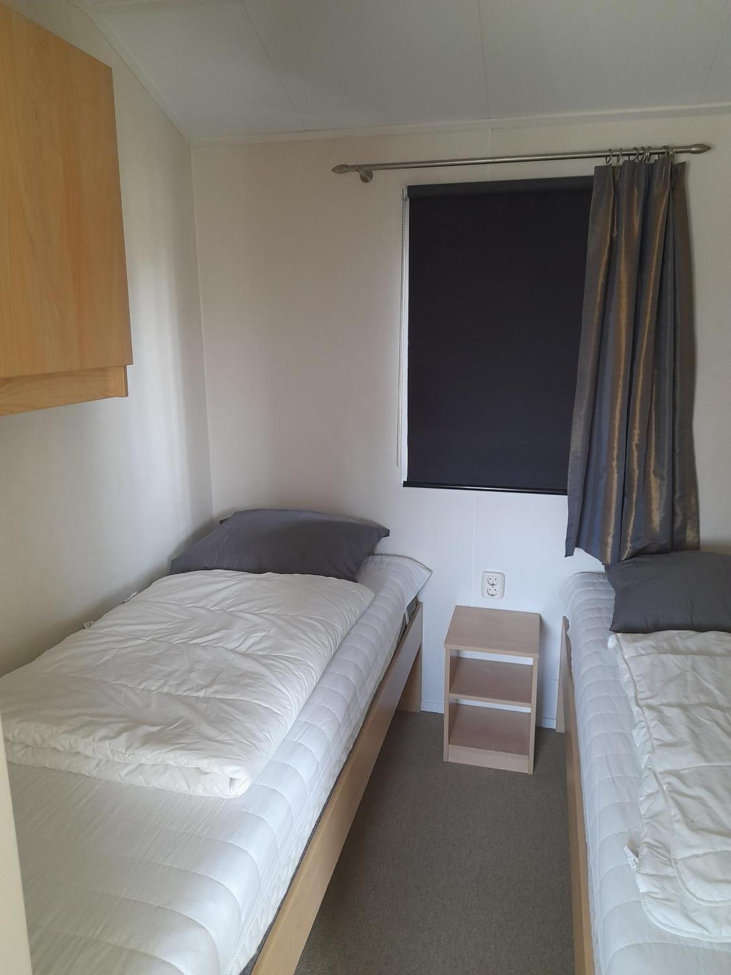 Chalet Makkum C99B Met Prive Gelegen Tuin Aan Het Water Екстериор снимка