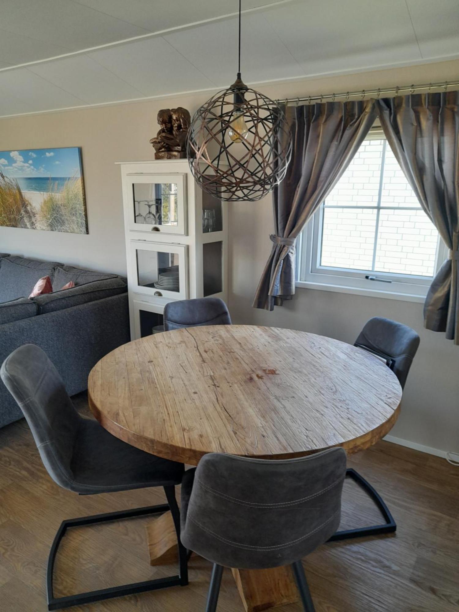 Chalet Makkum C99B Met Prive Gelegen Tuin Aan Het Water Екстериор снимка