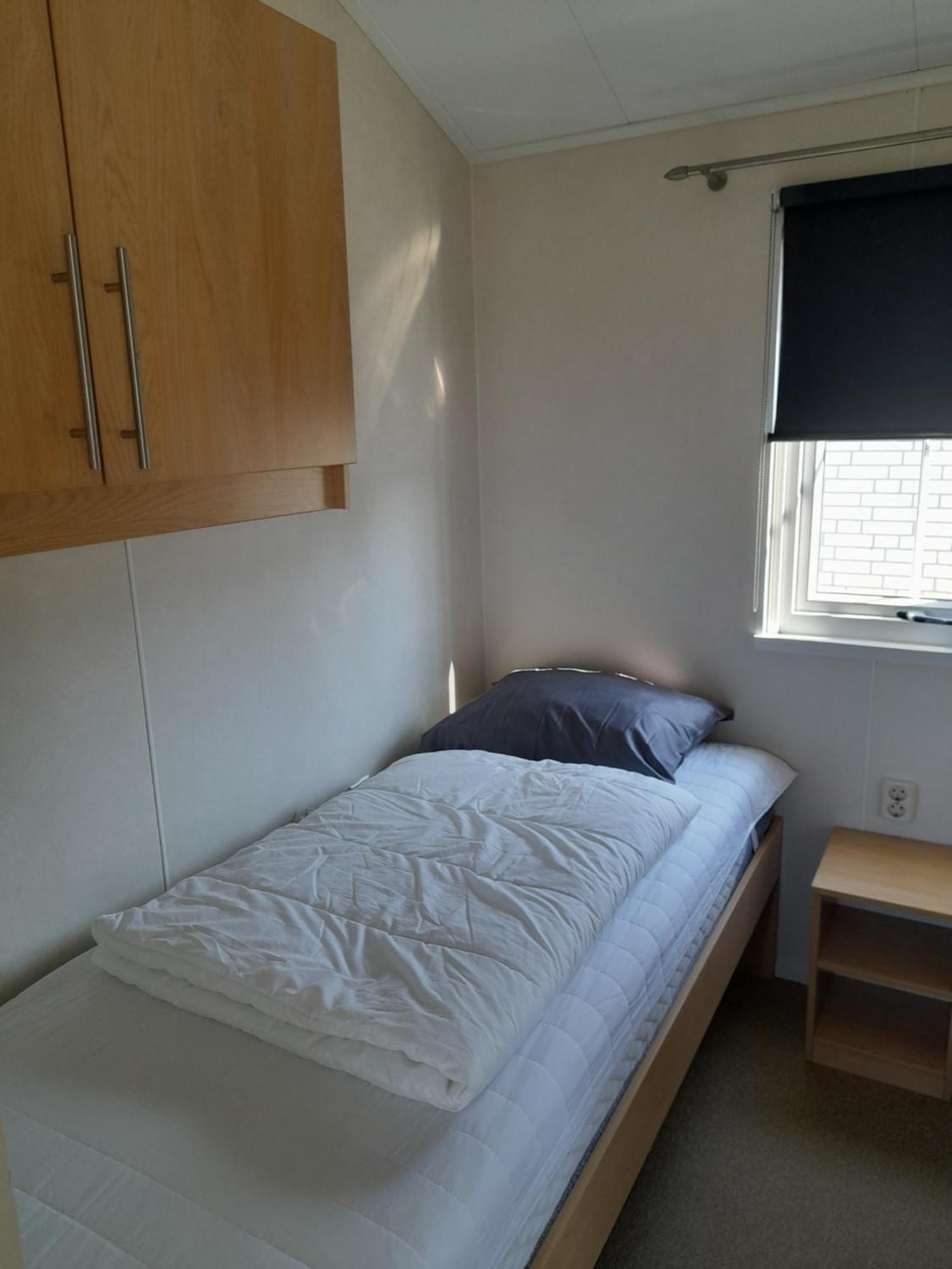 Chalet Makkum C99B Met Prive Gelegen Tuin Aan Het Water Екстериор снимка